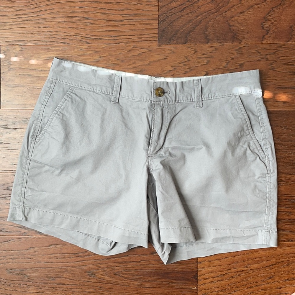 Gray Old Navy Shorts Size 6